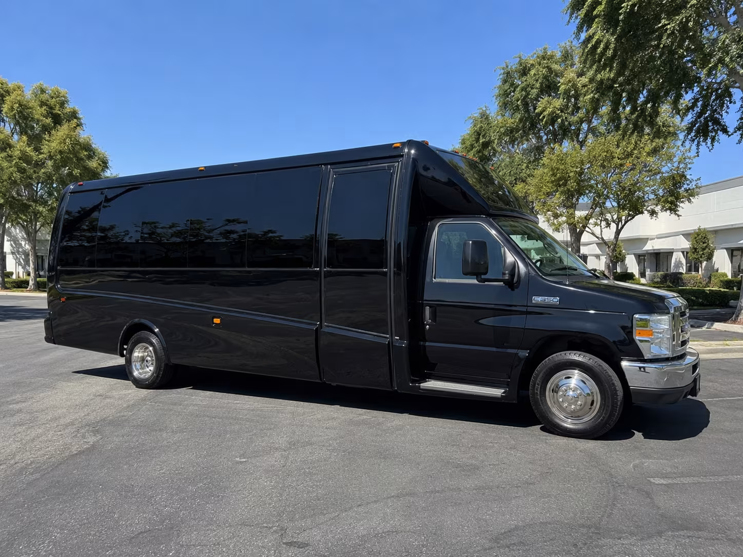 Anchorage Birthday, Sweet 16, & Quinceañera Party Bus Rentals