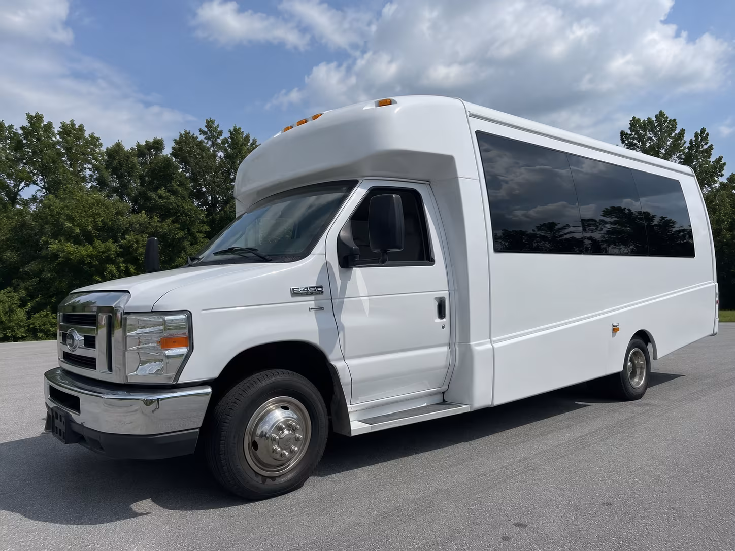 Palmer Birthday, Sweet 16, & Quinceañera Party Bus Rentals