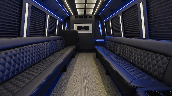 hope 20 passenger party bus